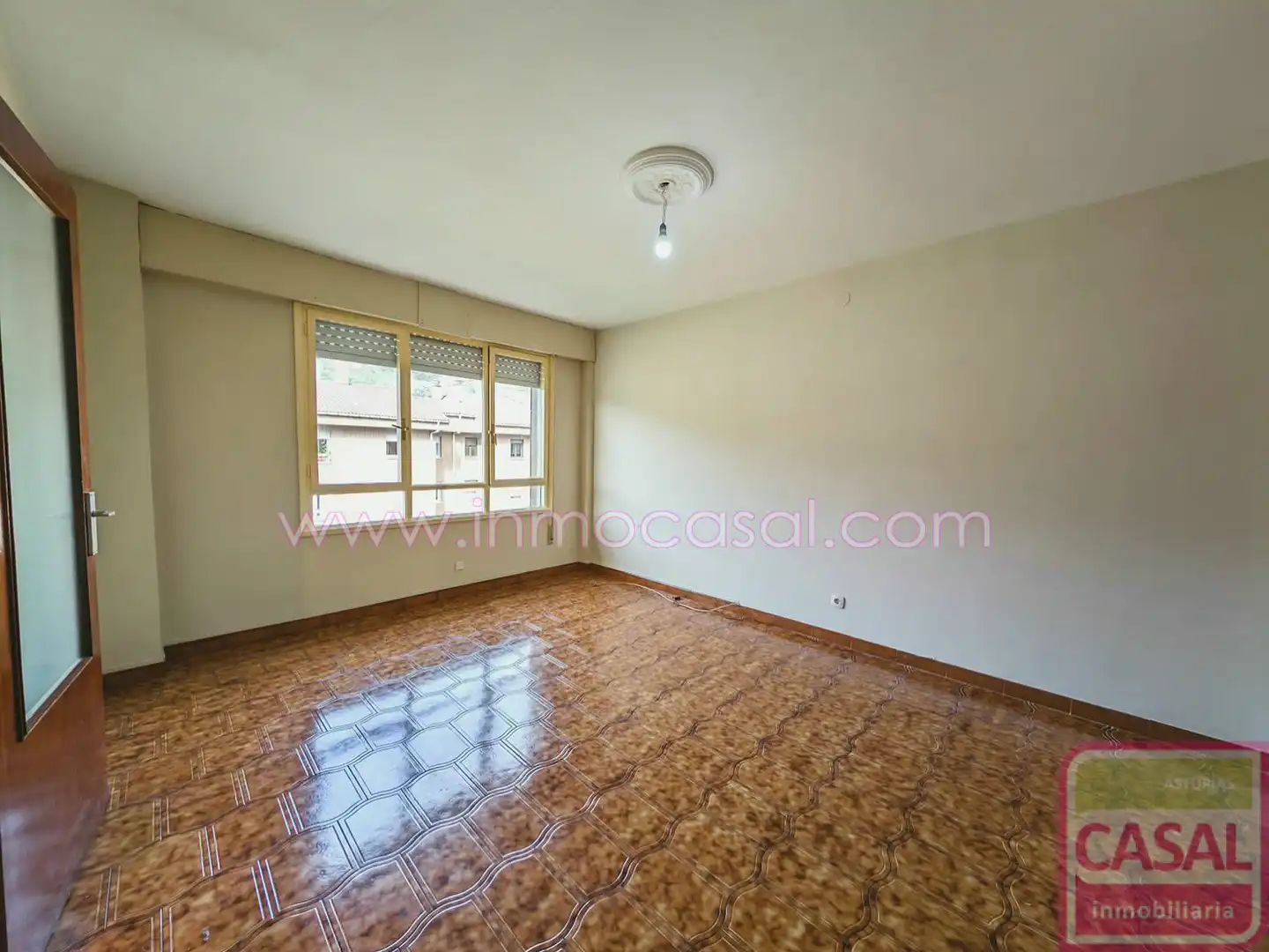 Habitación de Piso en venta en Mieres (Asturias) con Trastero