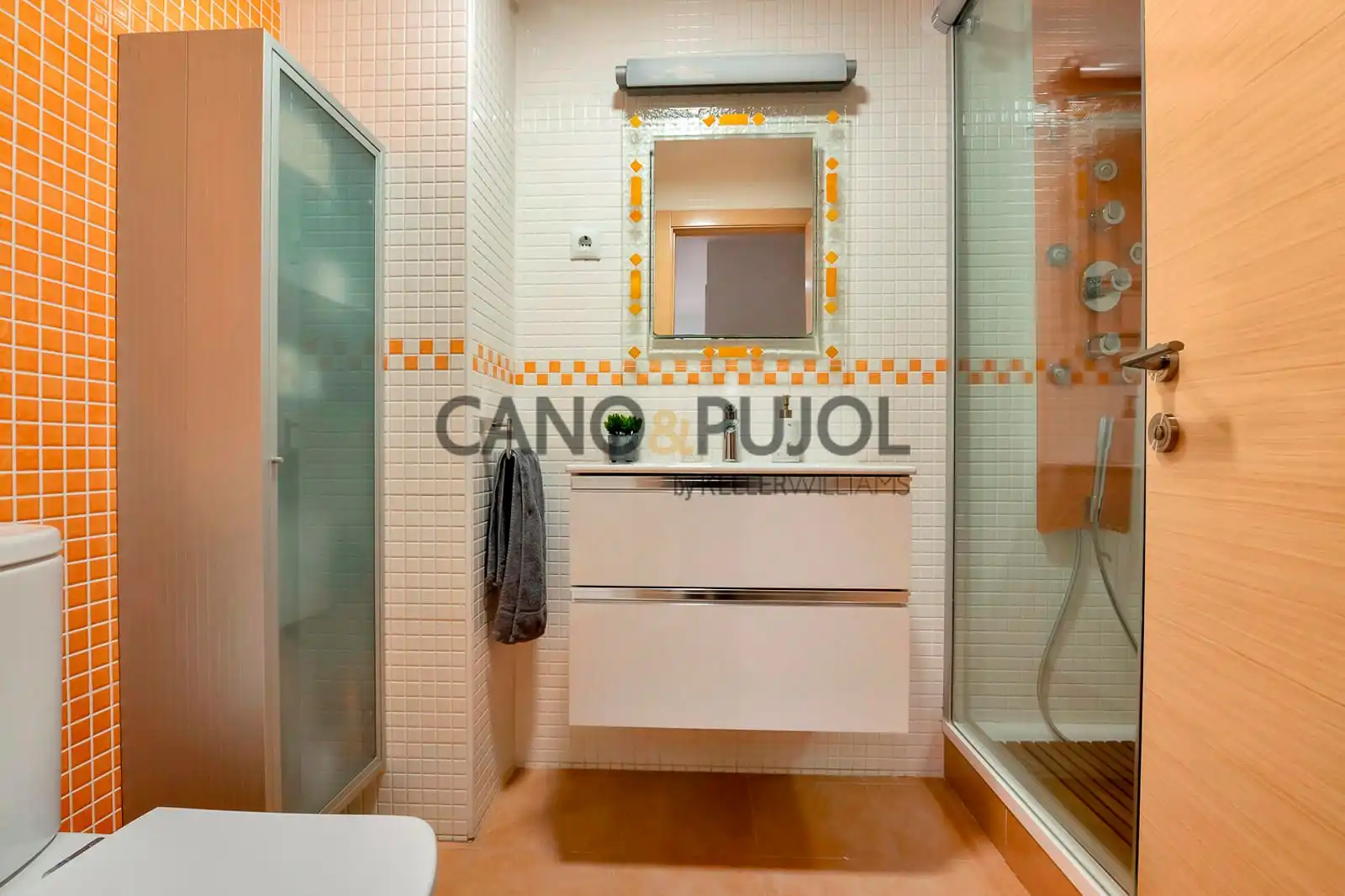 Baño de Piso en venta en Rubí con Aire acondicionado, Calefacción y Terraza