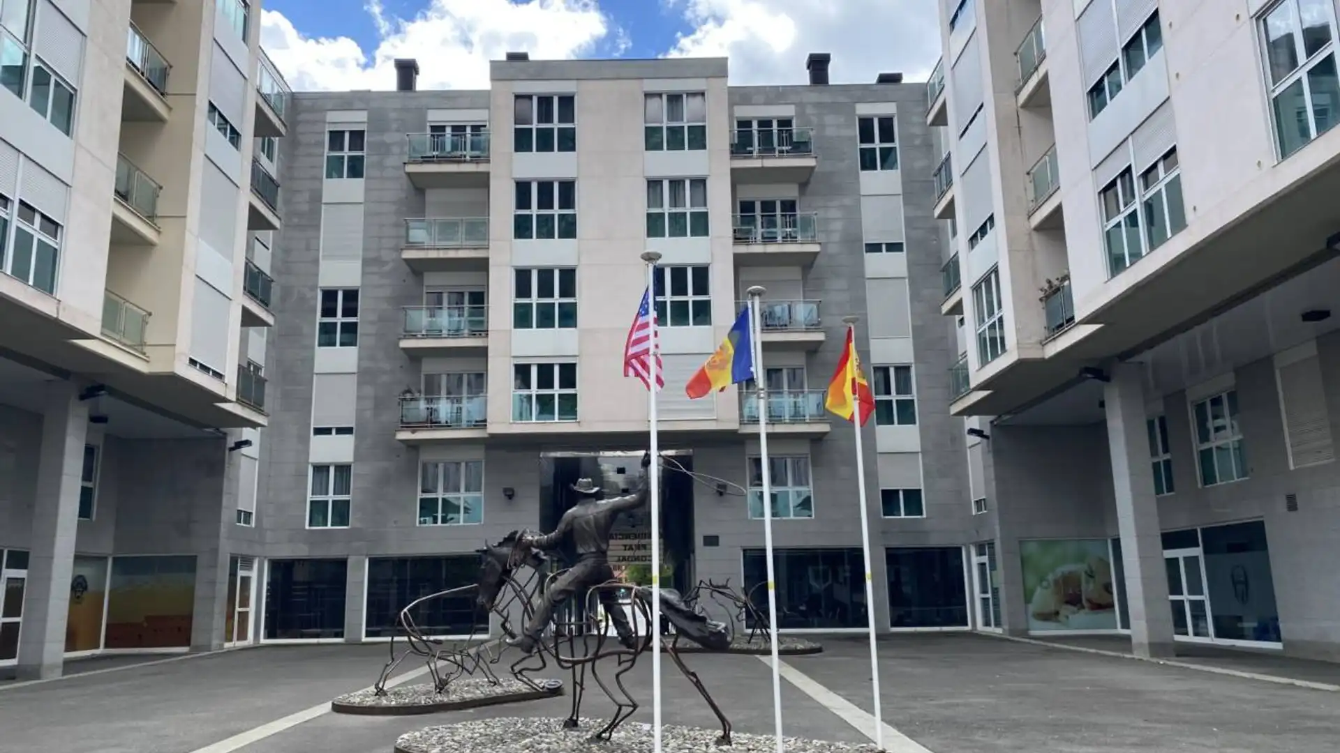 Vista exterior de Piso en venta en Andorra la Vella con Calefacción y Balcón