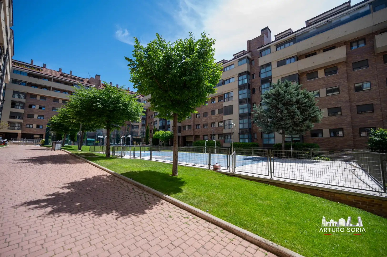 Vista exterior de Piso en venta en Rivas-Vaciamadrid con Aire acondicionado, Calefacción y Trastero