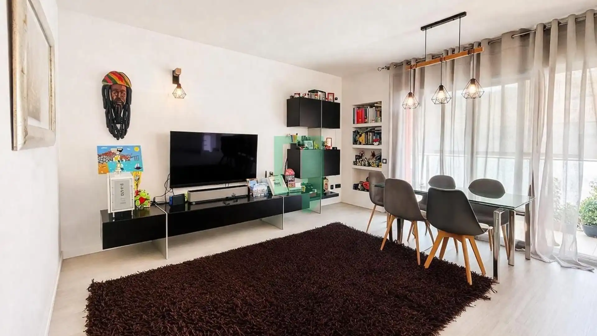 Living room of Flat for sale in Badalona  with Air Conditioner, Heating and Balcony