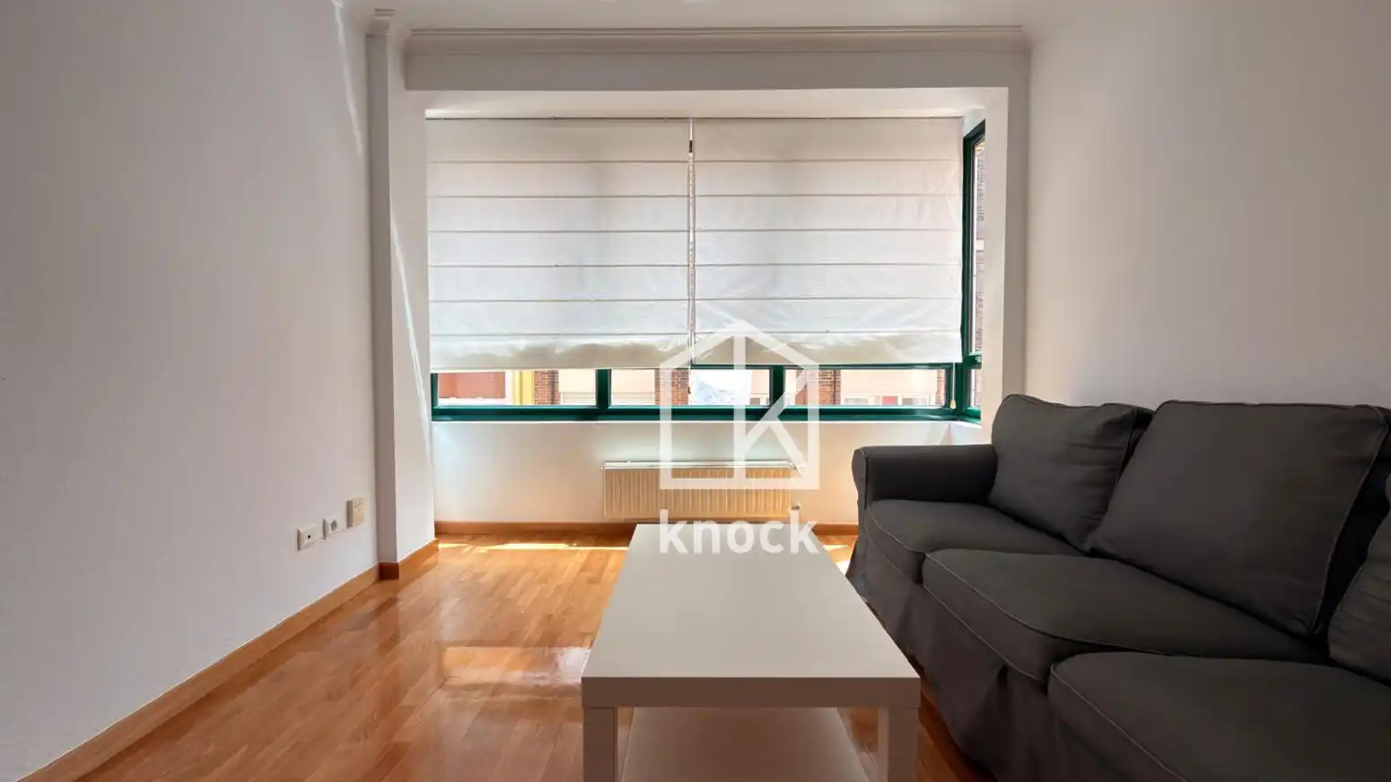 Sala de estar de Piso en venta en Oviedo  con Calefacción