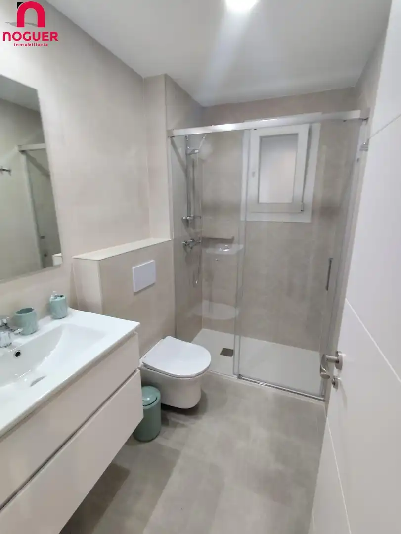 Baño de Piso de alquiler en Córdoba con Aire acondicionado, Calefacción y Amueblado