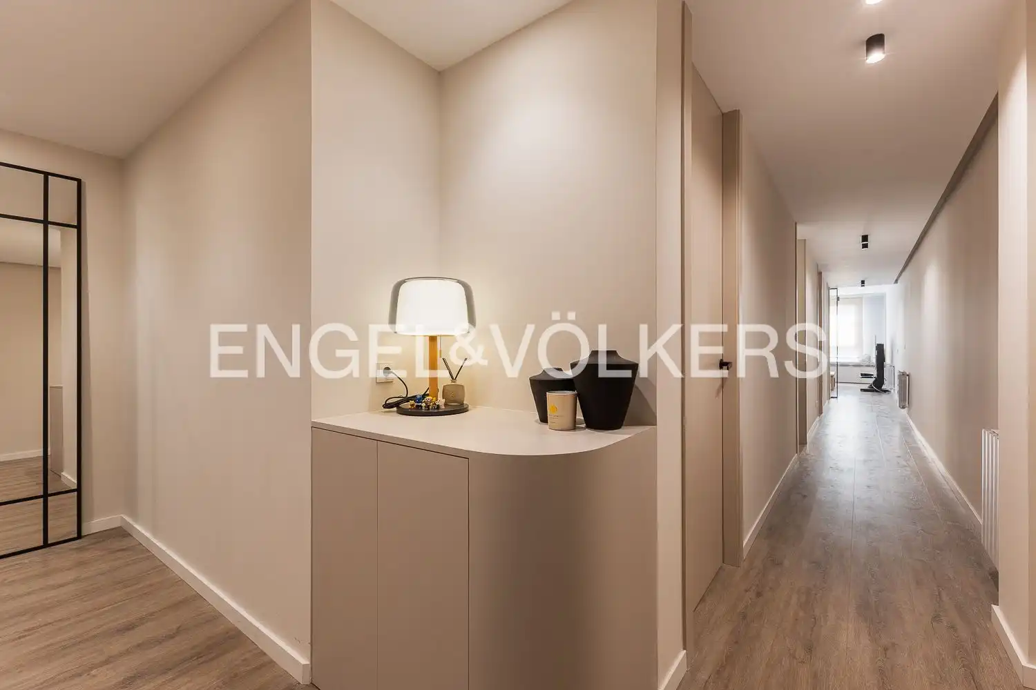 Wohnung zum Verkauf in Valencia mit Klimaanlage, Heizung und Terrasse