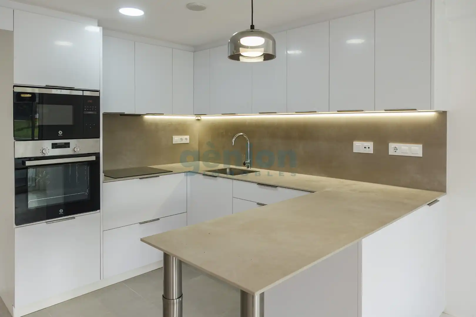Cocina de Piso en venta en Girona con Aire acondicionado y Calefacción