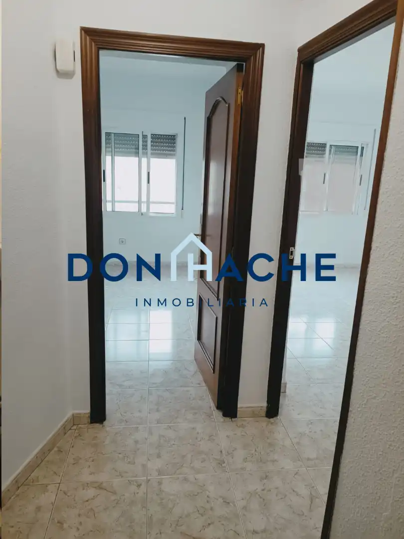 Wohnung zum Verkauf in Mérida mit Terrasse und Balkon
