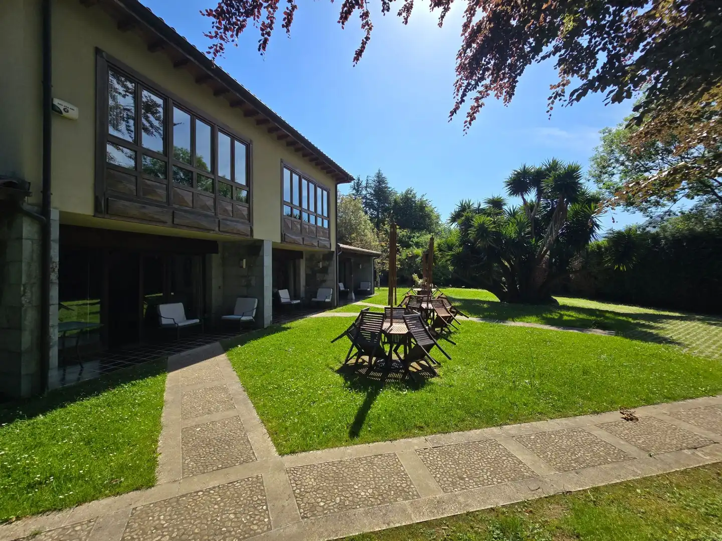 Terrassa de Casa o xalet en venda en Llanes amb Calefacció, Jardí privat i Piscina