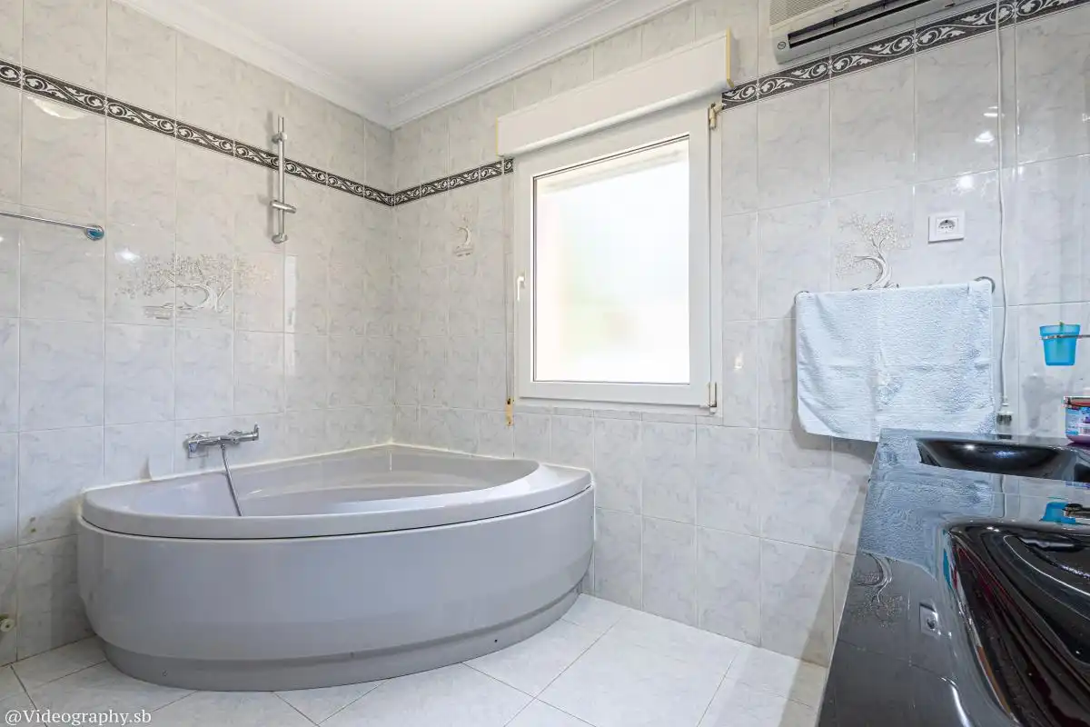 Badezimmer von Haus oder Chalet zum Verkauf in Mondéjar mit Heizung, Schwimmbad und Möbliert