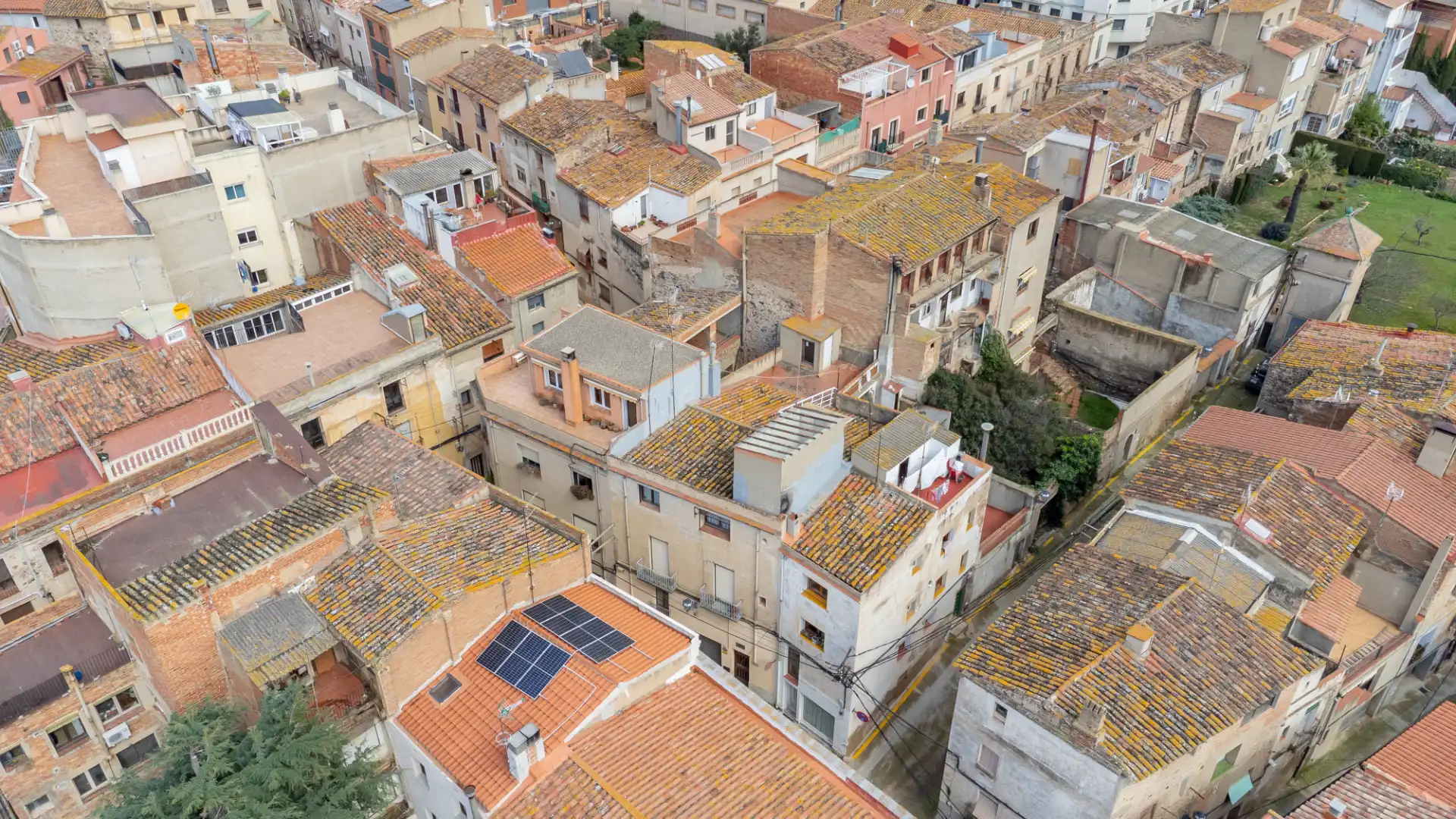 Vista exterior de Casa adosada en venda en Alforja amb Calefacció, Jardí privat i Terrassa