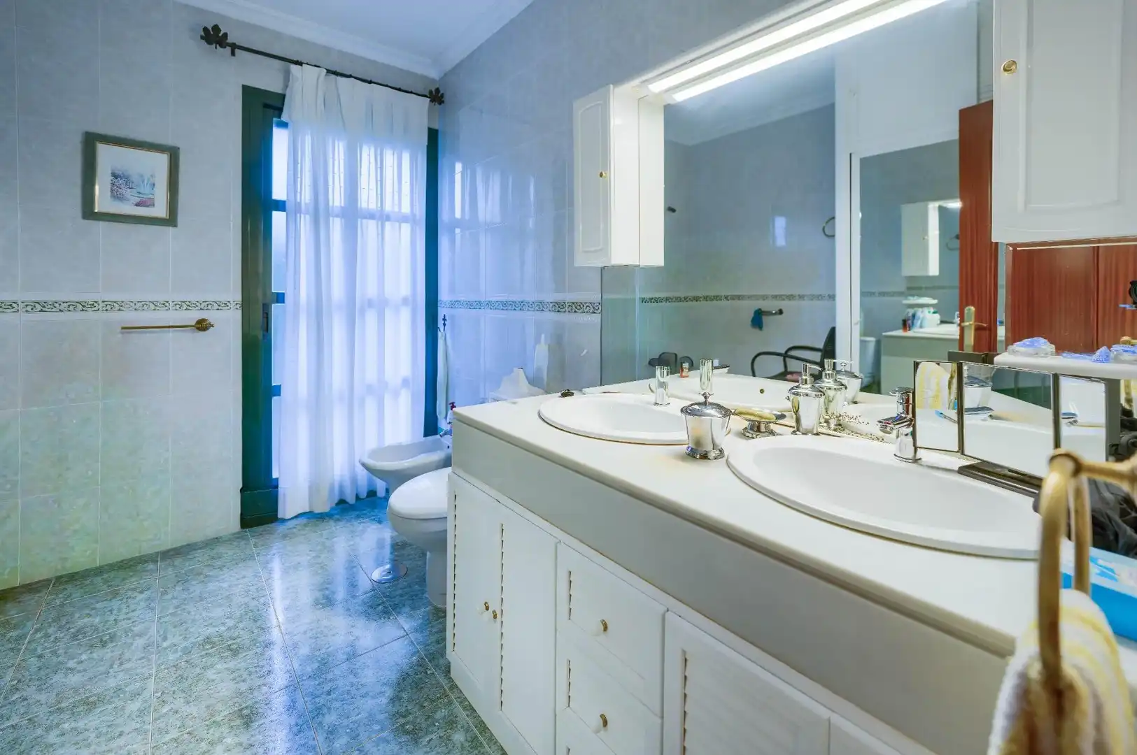 Bathroom of Houses for sale in Espartinas  with Air Conditioner, Private garden and Terrace