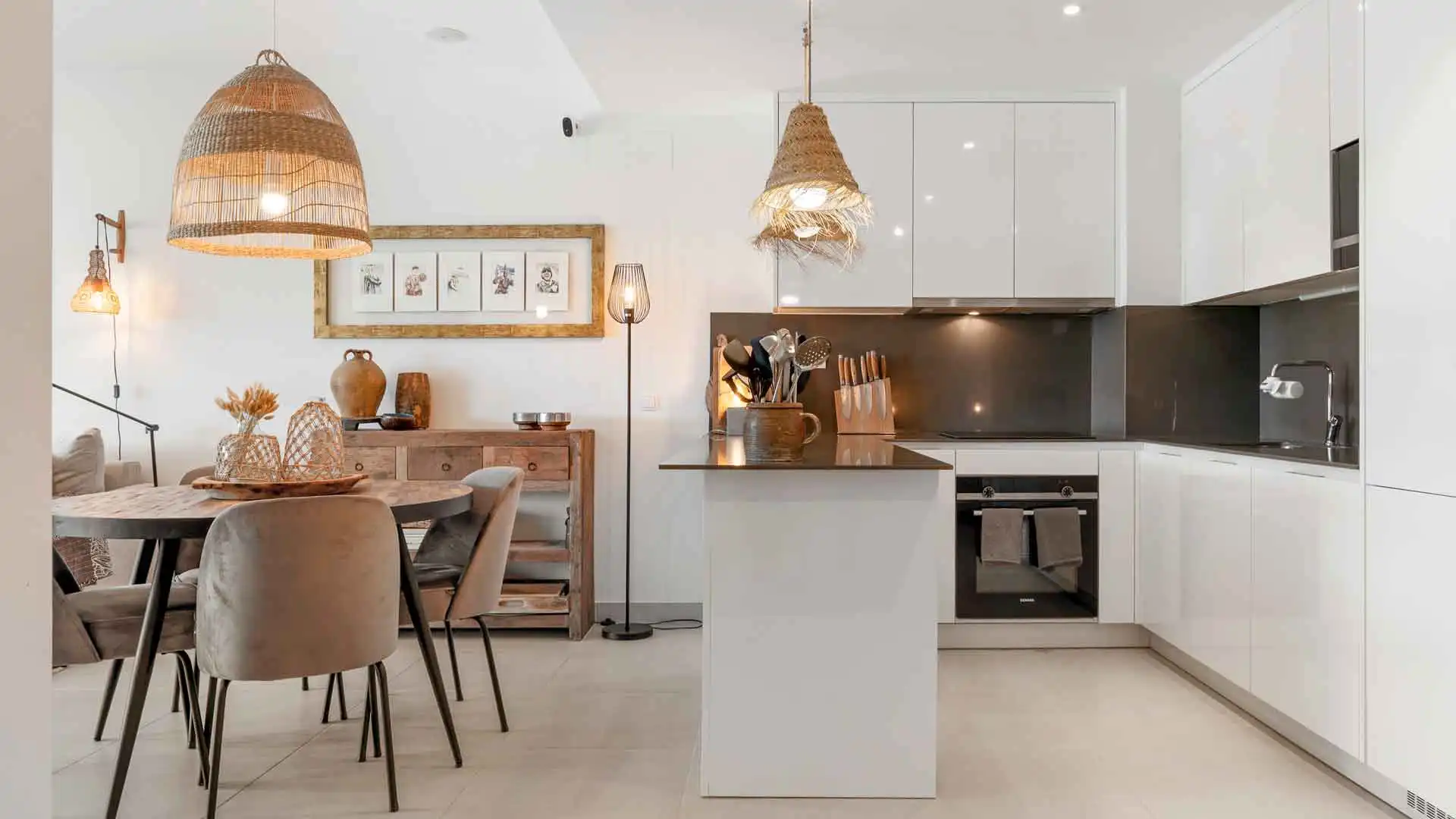 Cocina de Apartamento en venta en Estepona con Aire acondicionado, Jardín privado y Terraza