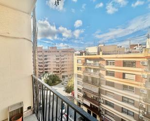 Exterior view of Flat for sale in  Valencia Capital  with Furnished and Balcony