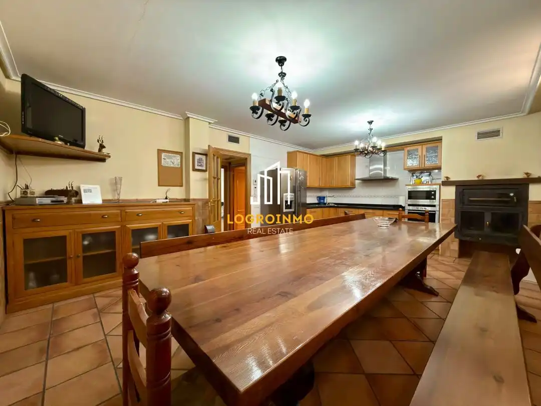 Adosado con piscina en venta en Villamediana de Iregua, imagen 14