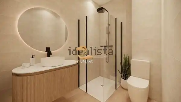Bathroom of Flat for sale in Salamanca  with Heating, Furnished and Balcony