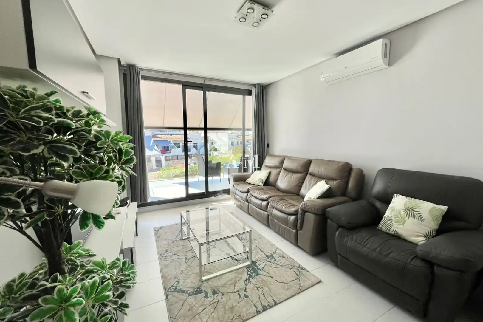 Flat with terrace to rent in Orihuela Costa, imagen 2