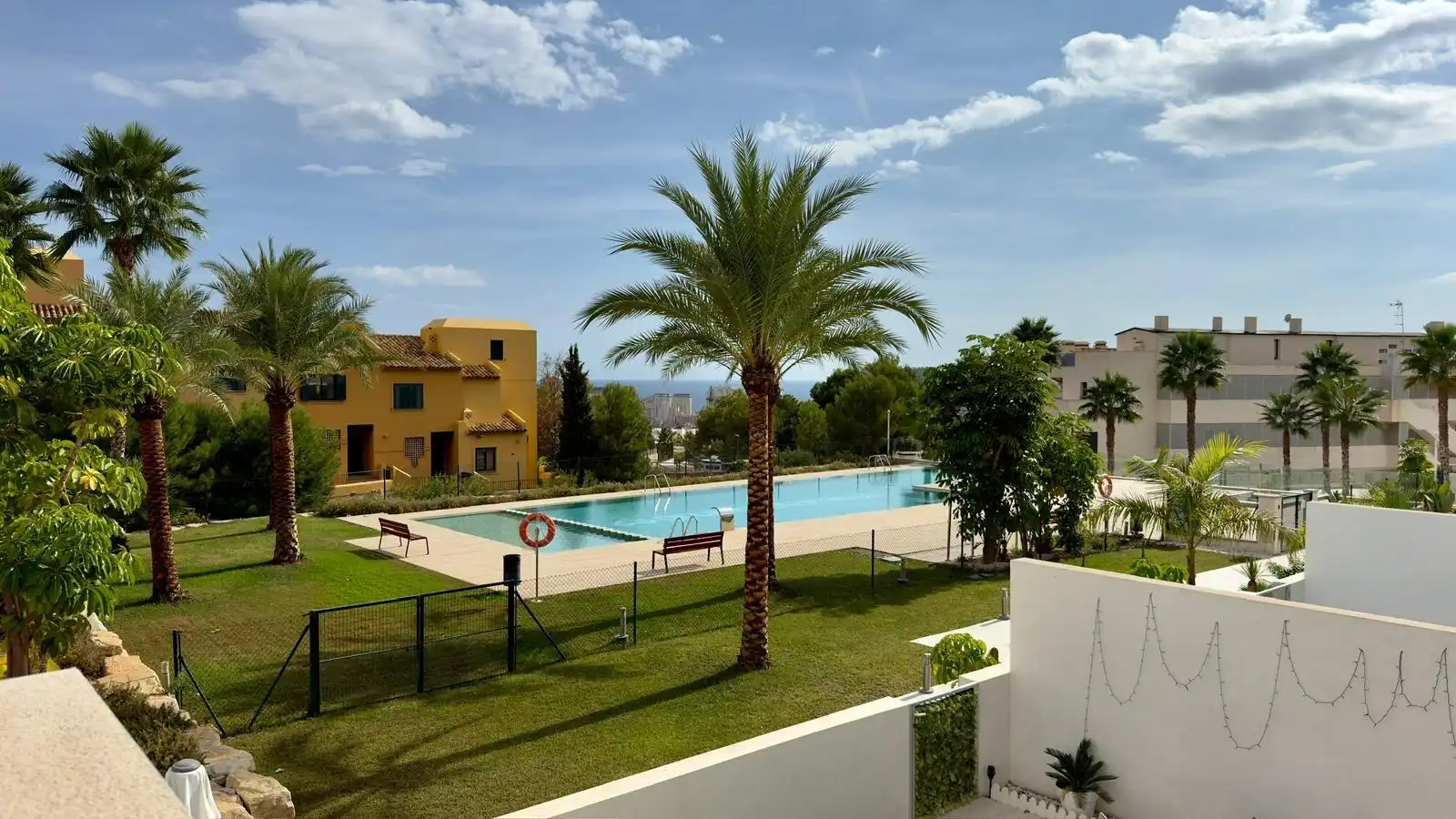 Casa o chalet de alquiler en Calle Londres, 9, Golf Bahía