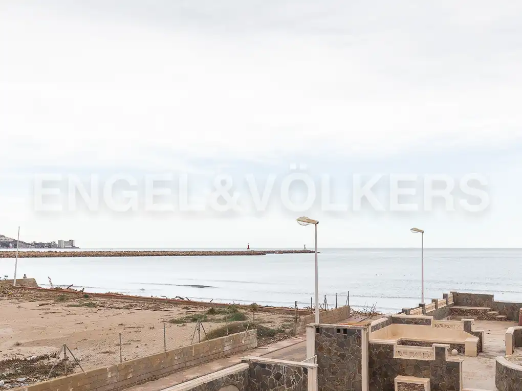 Houses for sale in Cullera  with Air Conditioner, Heating and Private garden