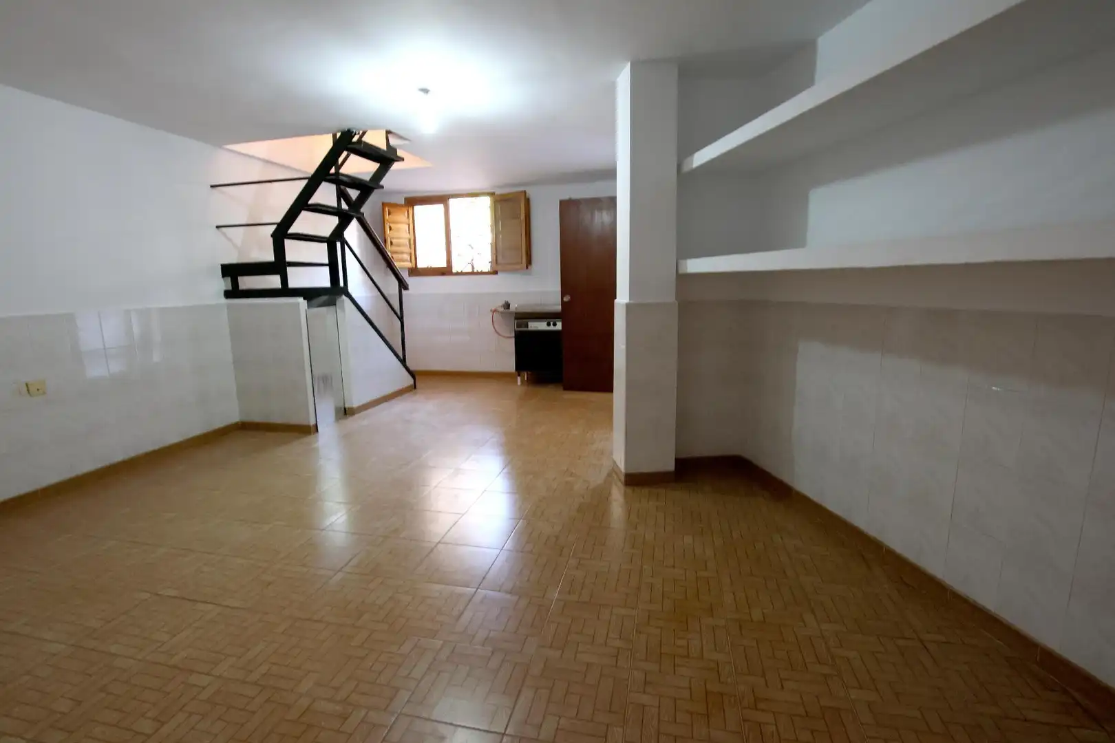 Casa adosada en venda en Montijo amb Aire condicionat, Jardí privat i Traster