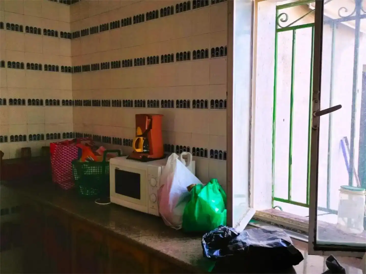 Cuina de Casa adosada en venda en Cazalilla amb Balcó