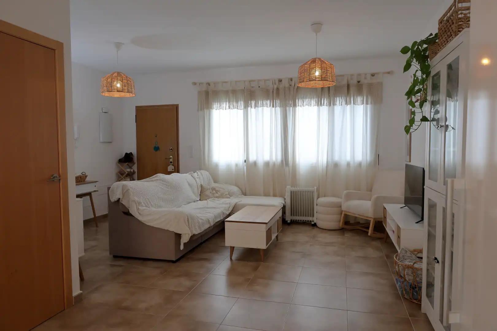 Sala d'estar de Casa adosada en venda en Los Alcázares amb Aire condicionat, Calefacció i Jardí privat