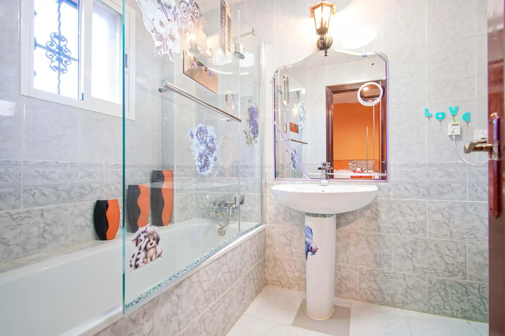 Bathroom of Flat for sale in Sevilla  with Terrace
