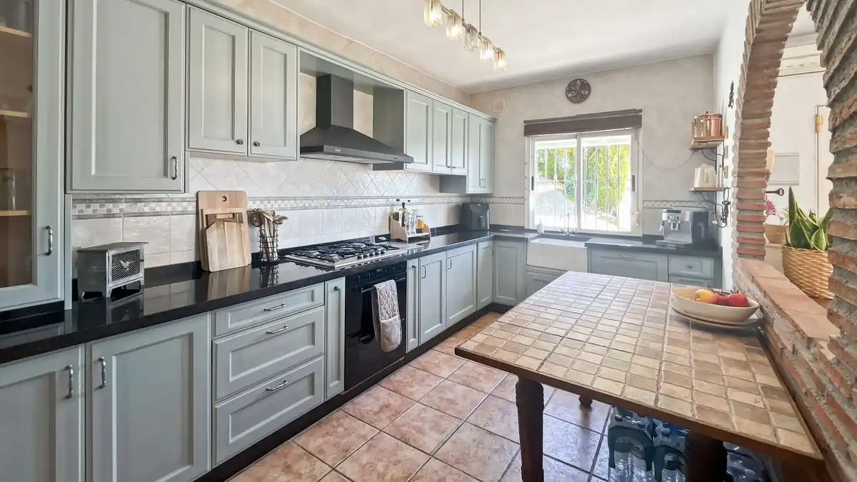 Detached house with pool for sale in Cómpeta, imagen 16