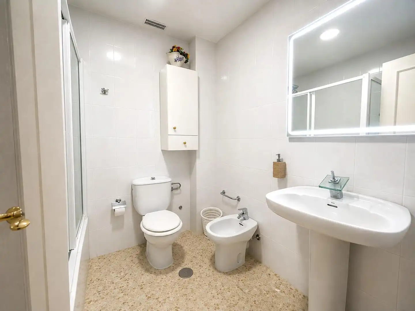 Bathroom of Detached homes for rent in Chipiona  with Air Conditioner, Furnished and Balcony