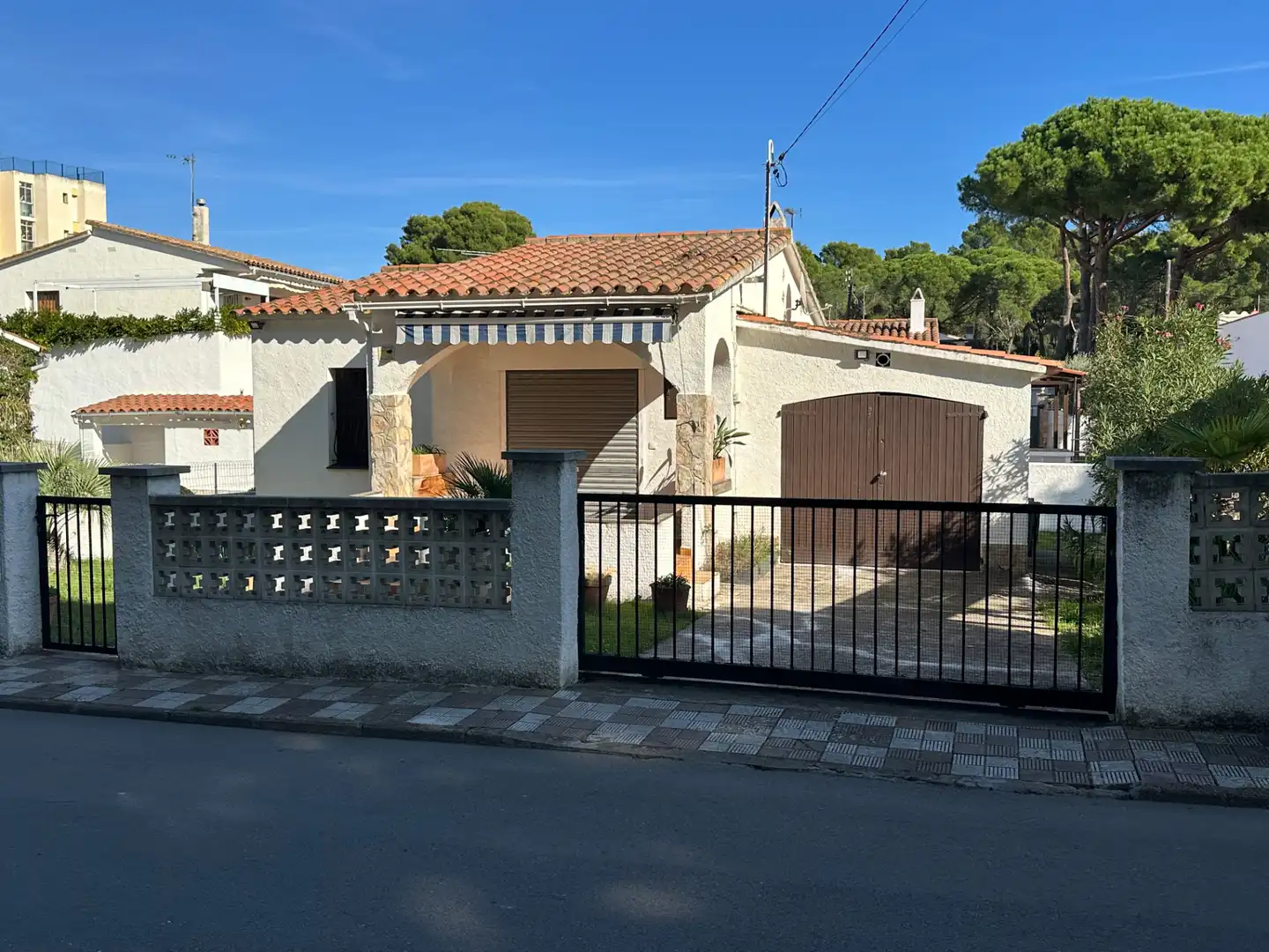 Vista exterior de Casa o chalet en venta en Port - La Cota - Puig Sec