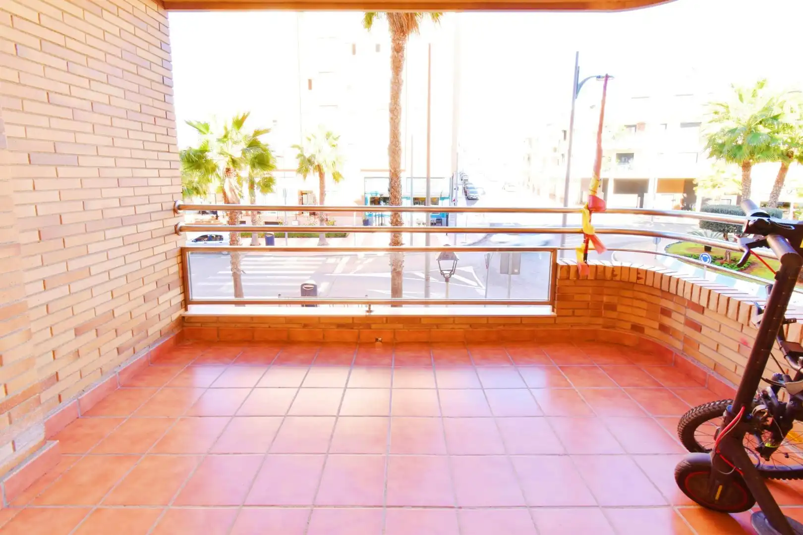 Vista exterior de Piso en venta en Roquetas de Mar con Terraza y Amueblado
