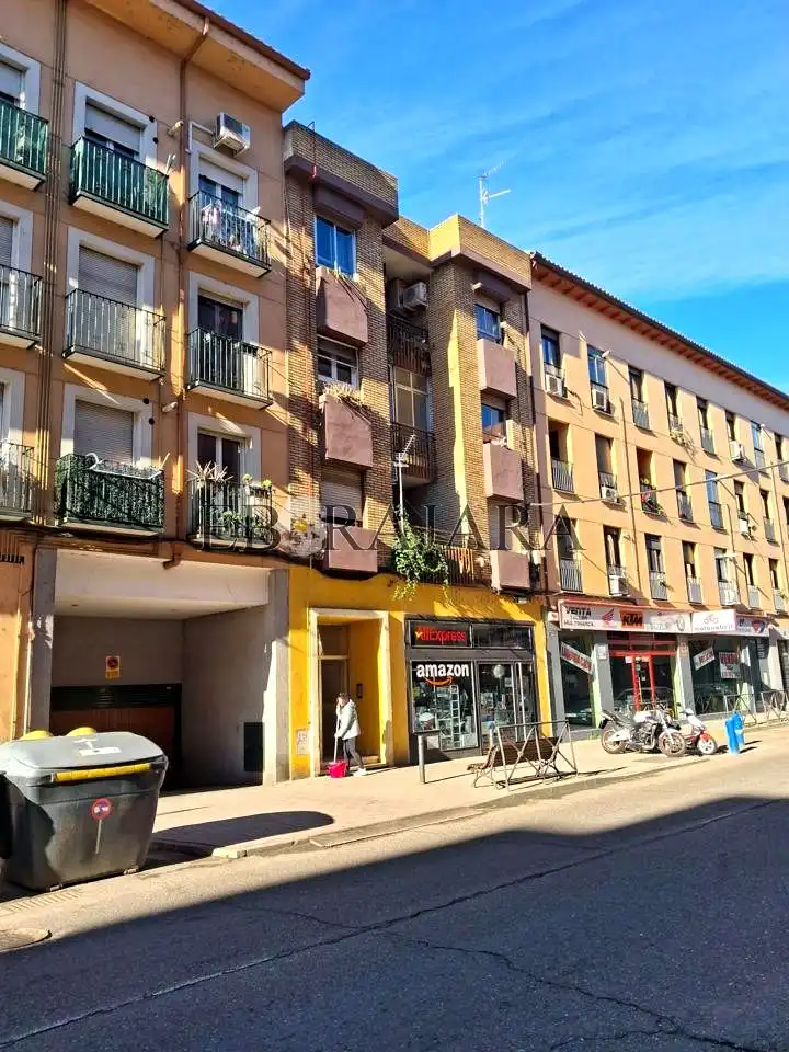 Vista exterior de Pis en venda en Talavera de la Reina amb Aire condicionat i Calefacció