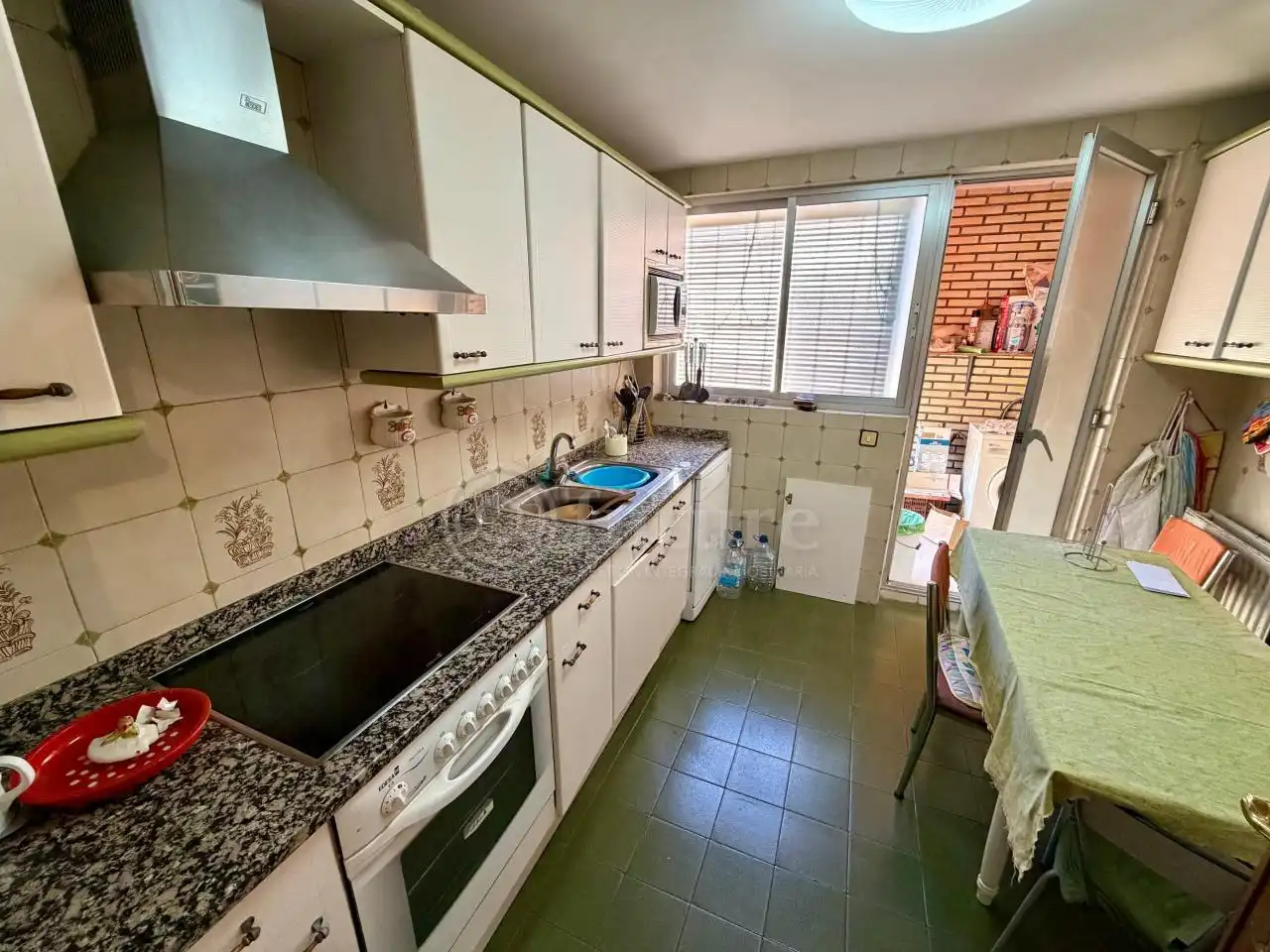 Cuina de Pis en venda en Salamanca amb Calefacció, Parquet i Terrassa