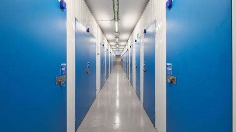 Foto 3 de Traster de lloguer a Avenida Santa Clara de Cuba, 8, Santa Clara, Sevilla Capital