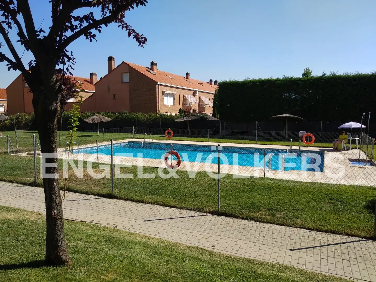Piscina de Piso de alquiler en Boadilla del Monte con Calefacción, Parquet y Terraza