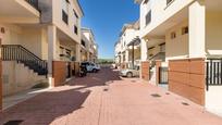 Exterior view of Single-family semi-detached for sale in Las Gabias  with Air Conditioner, Heating and Private garden