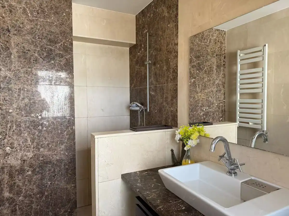 Bathroom of Houses for rent in Castelldefels  with Air Conditioner, Private garden and Terrace