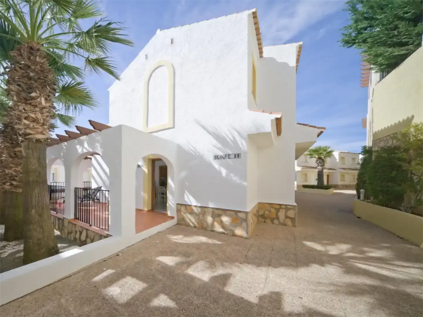 Vista exterior de Casa adosada en venta en Senija