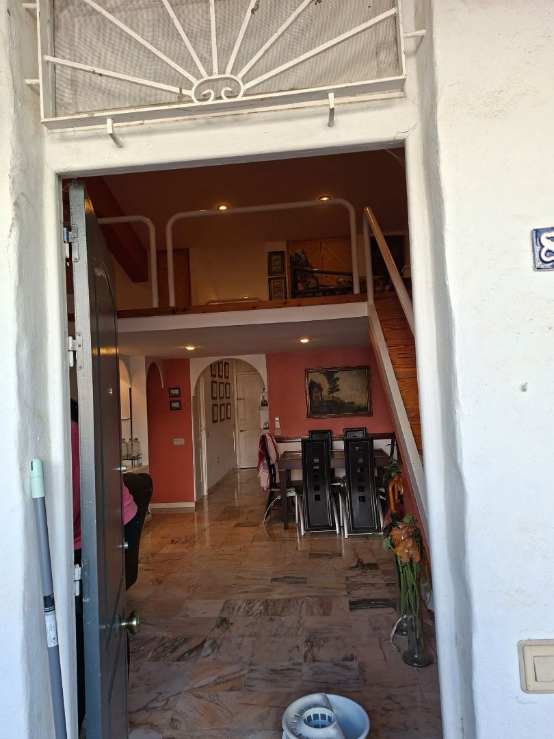 Casa adosada en venda en Valencina de la Concepción amb Aire condicionat, Jardí privat i Parquet