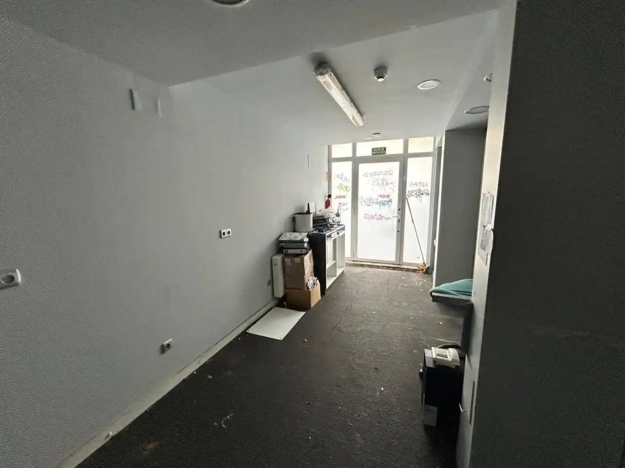 Local comercial en venda a Calle RIO DEBA, CALLE DEL 6, imagen 3
