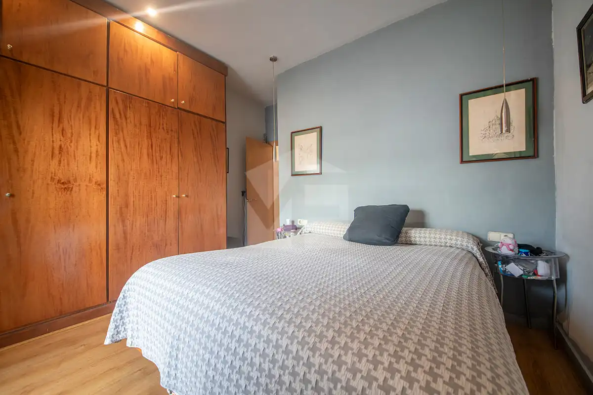 Bedroom of Flat for sale in Barcelona  with Air Conditioner and Heating
