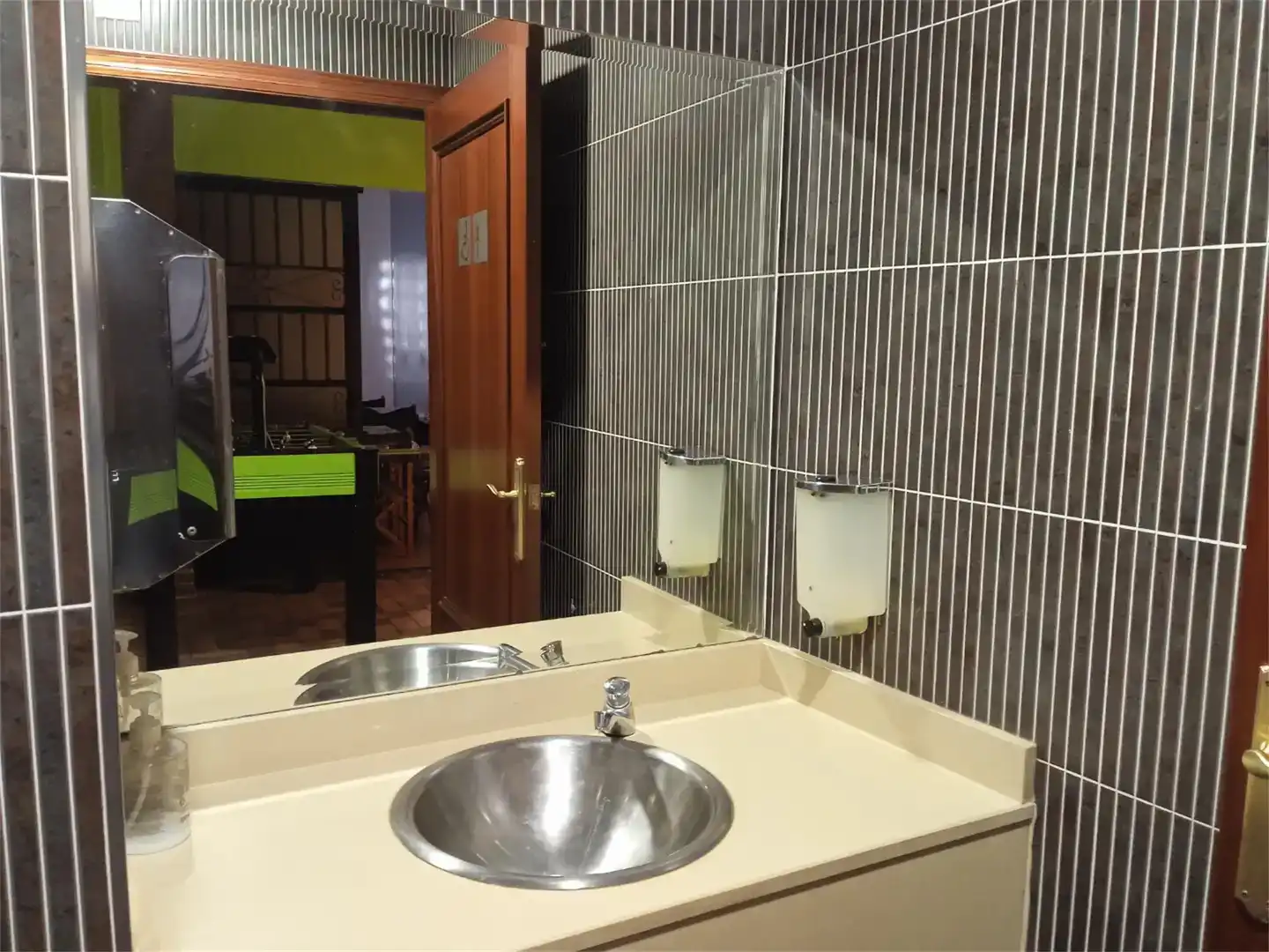 Bathroom of Commercial properties for rent in Tobarra  with Air Conditioner