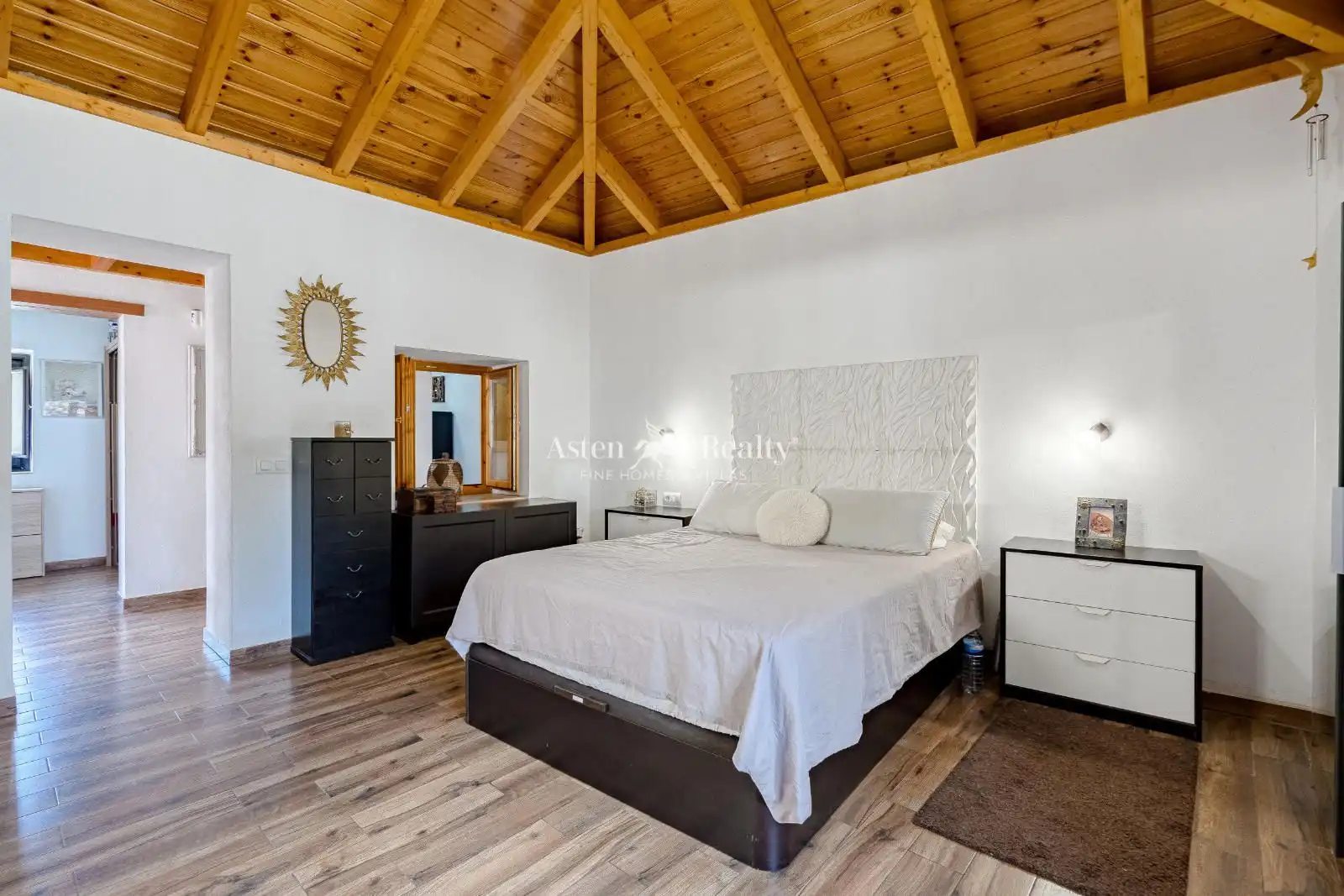 Dormitori de Casa o xalet en venda en Guía de Isora amb Terrassa, Traster i Moblat