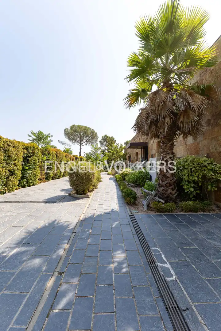 Exterior view of Houses for sale in Majadahonda  with Air Conditioner, Heating and Private garden