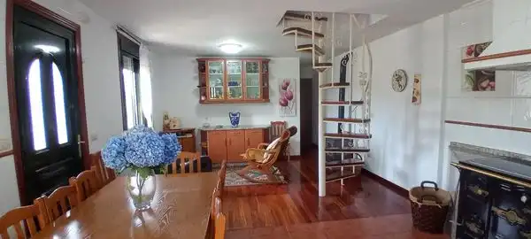 Casa con jardín en venta en Portela, imagen 2