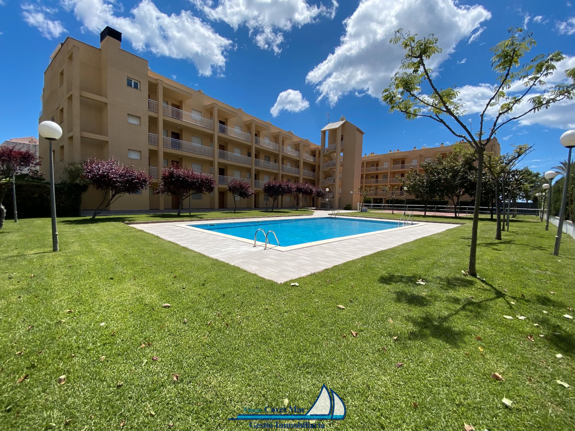 Swimming pool of Apartment for sale in Cambrils  with Air Conditioner, Heating and Terrace