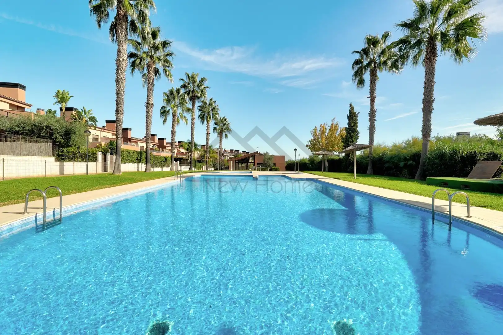 Swimming pool of Detached homes for sale in Bétera  with Air Conditioner, Private garden and Parquet flooring