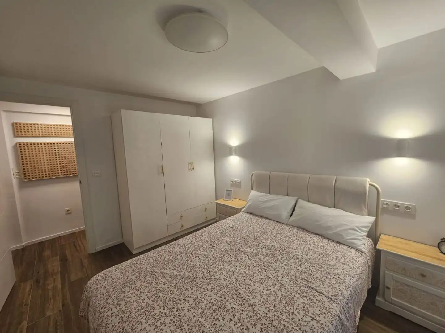Bedroom of Flat for rent in Zaidín