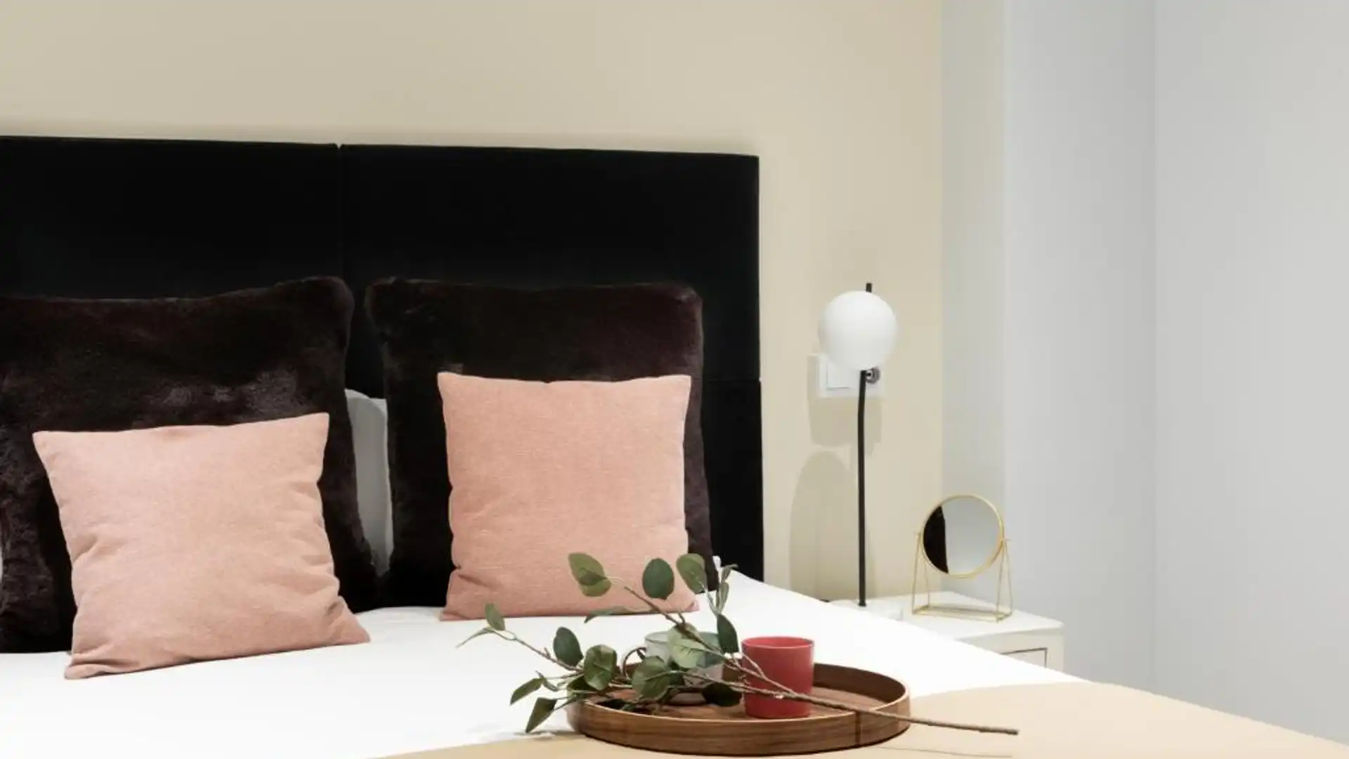 Habitación de Estudio de alquiler en  Ceuta Capital con Amueblado y Se aceptan mascotas