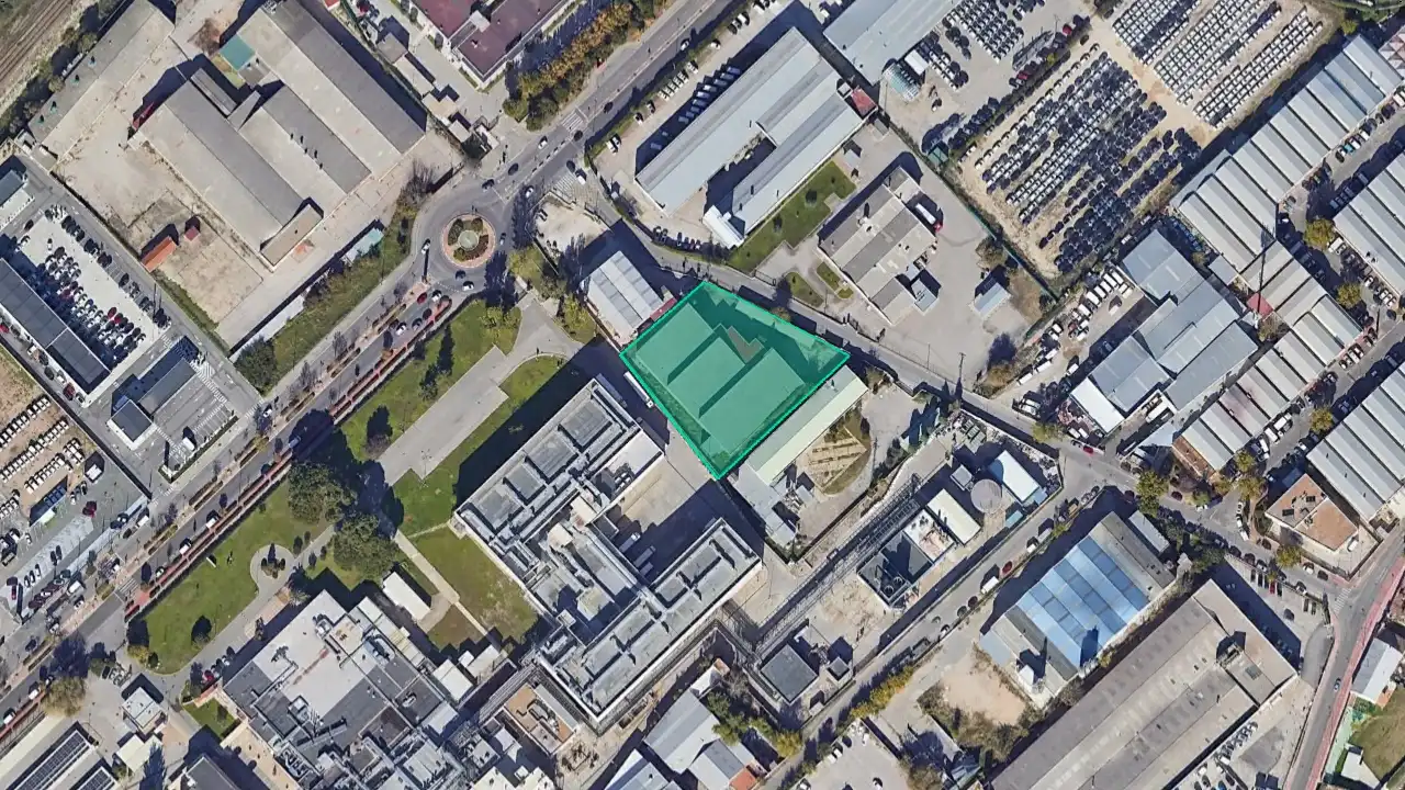 Vista exterior de Nave industrial en venta en Alcalá de Henares