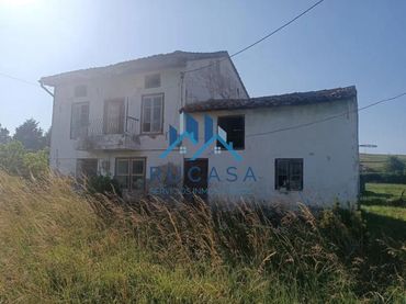 Casa en venda a soto de la marina