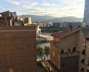 Vista exterior de Pis de lloguer en Bilbao  amb Calefacció, Moblat i Forn